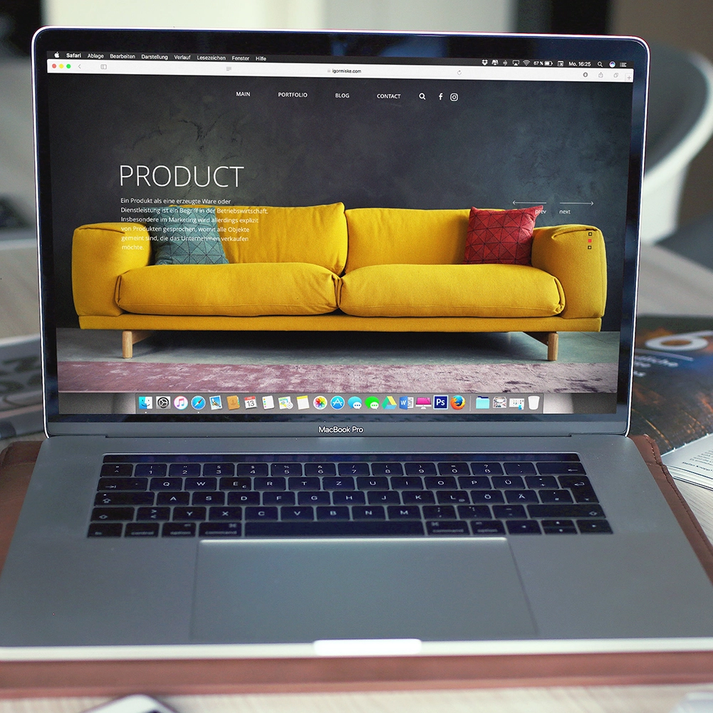 notebook with onlineshop